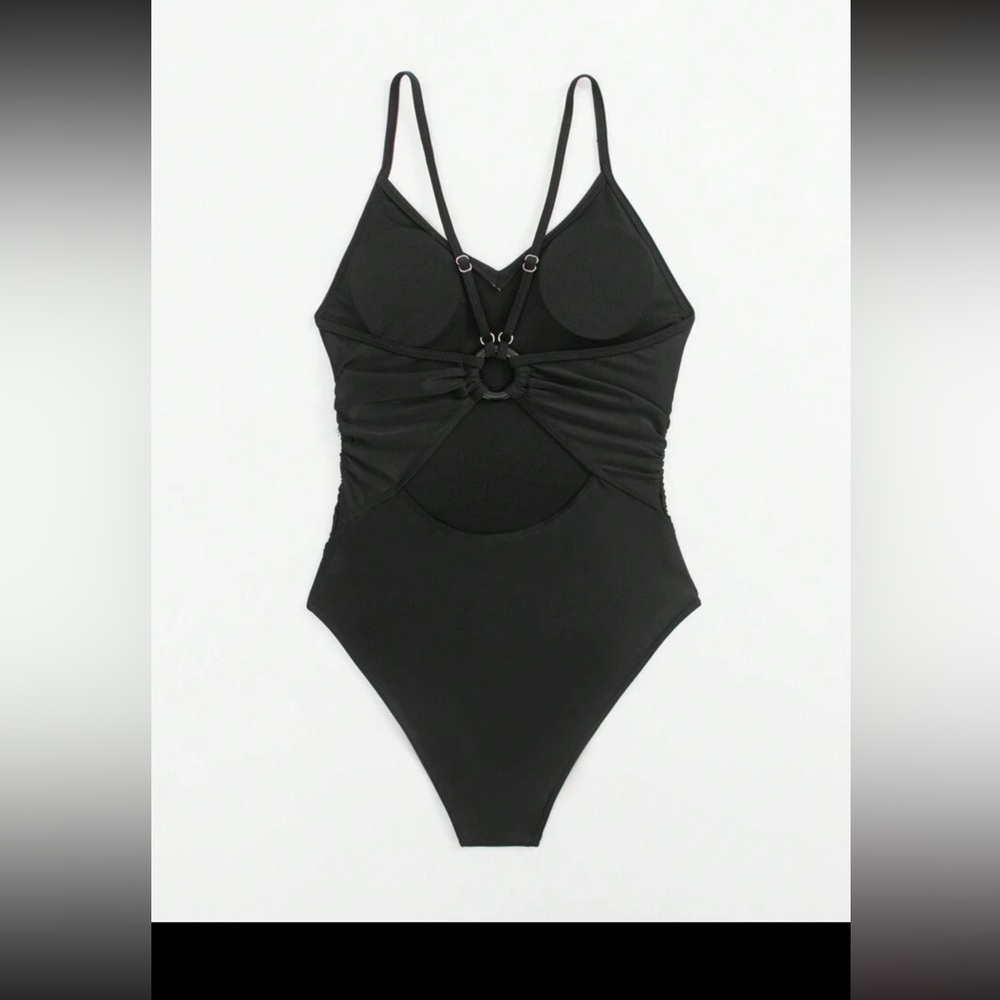 Bathing suit - Picture 2 of 2